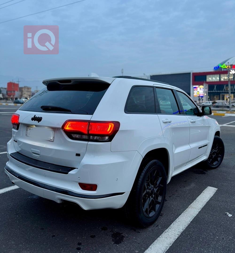 جيب جراند شيروكي